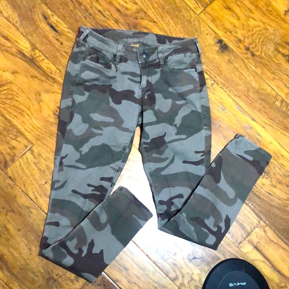 Pants - Camouflage True Religion Pants